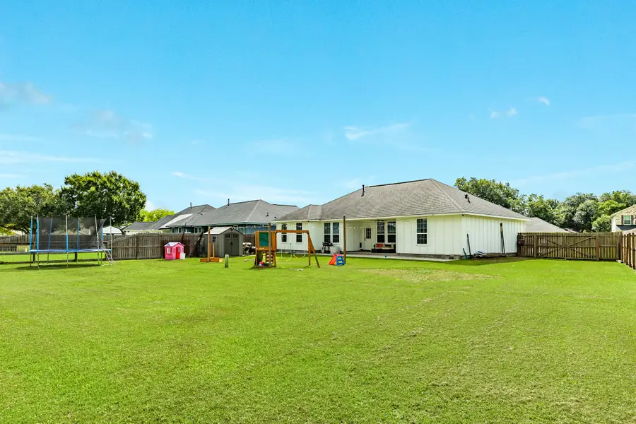 414 Burning Tree Lane, West Columbia, TX 77486 - #2