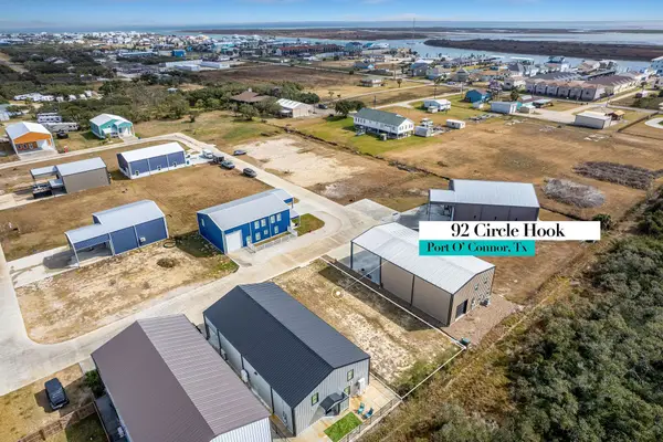 92 Circle Hook, Port O Connor, TX 77982