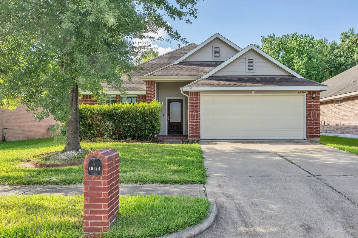 10514 Lauren Creek Drive, Baytown, TX 77523 - Image #1