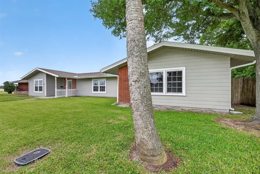 3 20th Avenue N, Texas City, TX 77590 - #2