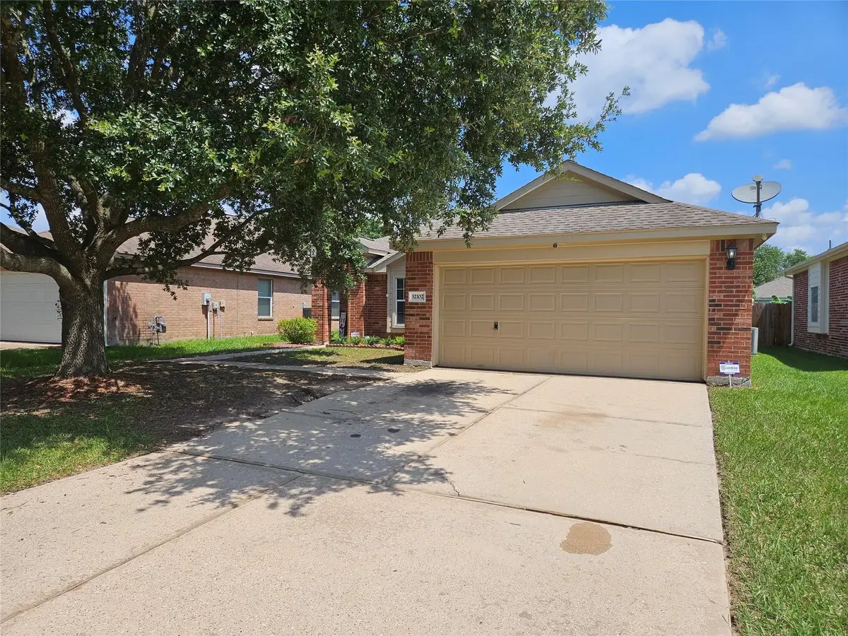 32102 Annice Lane, Pinehurst, TX 77362 - Image #1