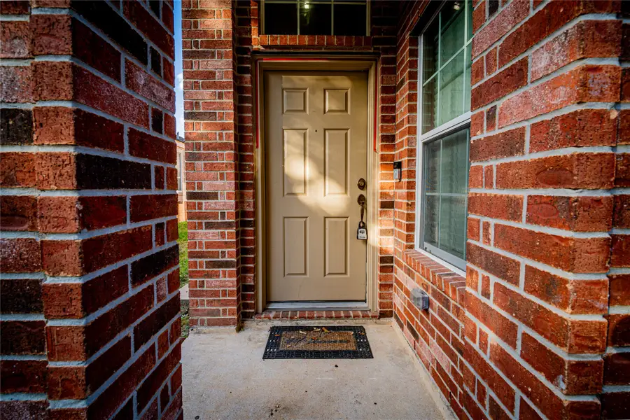 32102 Annice Lane, Pinehurst, TX 77362 - Image #3