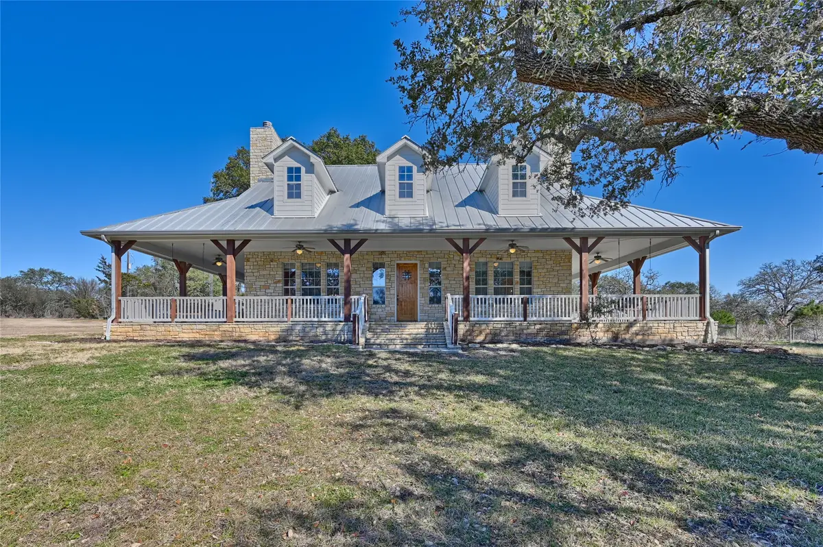 820 Candlelight Circle, Brenham, TX 77833 - Image #1