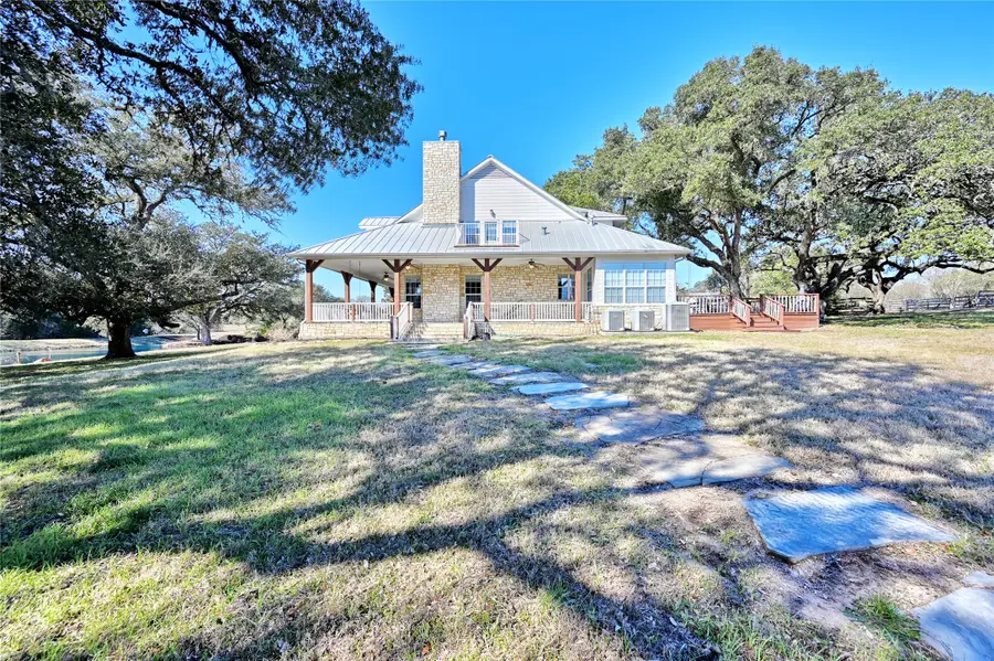 820 Candlelight Circle, Brenham, TX 77833 - Image #2