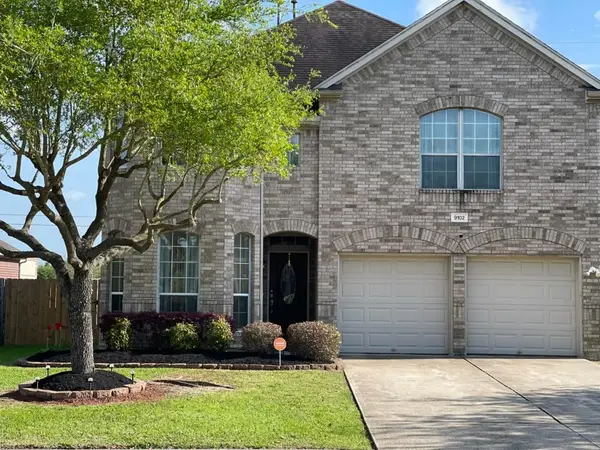9102 Sunrise Trl, Pearland, TX 77584