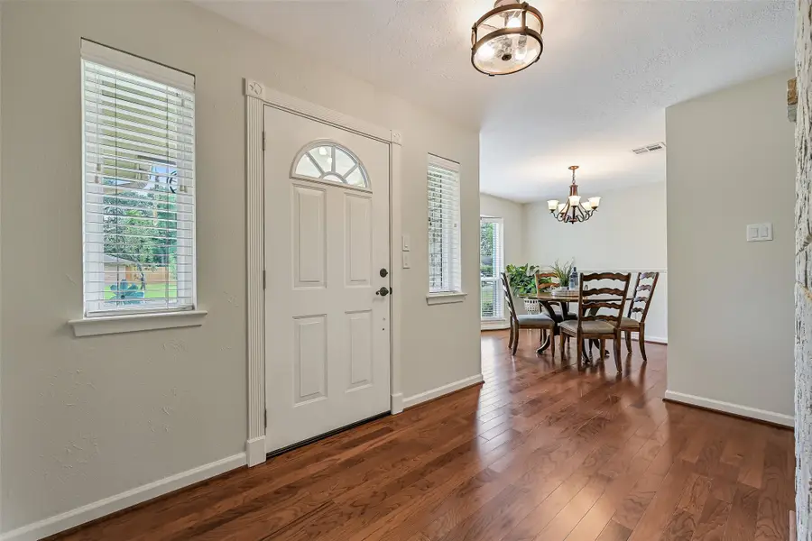 512 Castlelake Drive, Friendswood, TX 77546 - #3