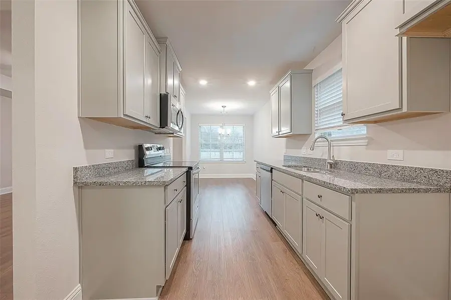 236 Bryan Way, Angleton, TX 77515 - #2