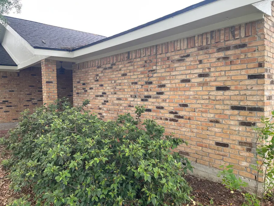 51 Sweetgum Court, Lake Jackson, TX 77566 - #2