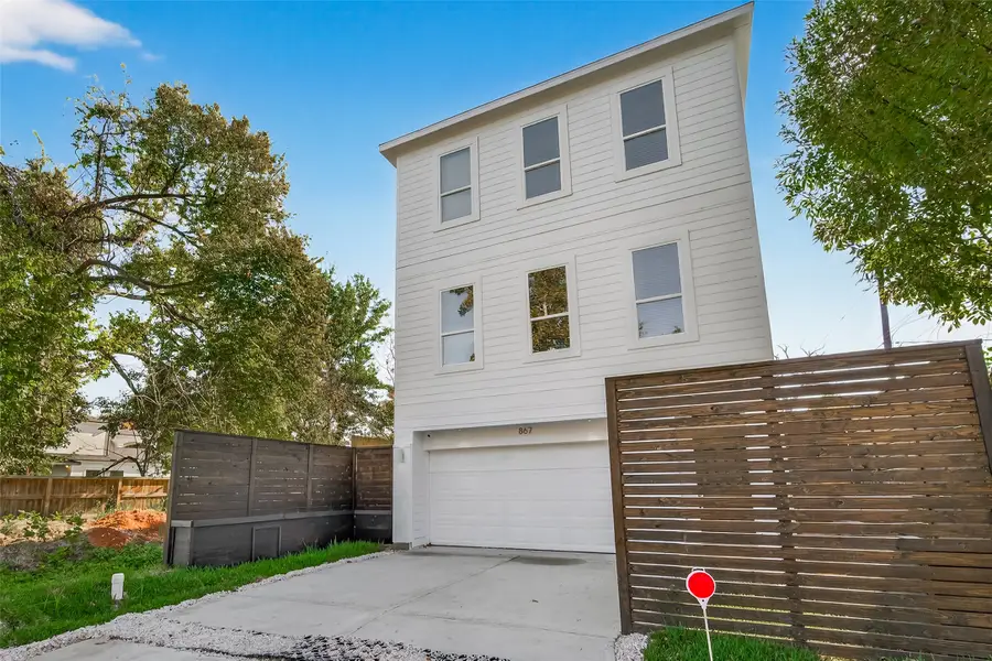 867 Lonnie Lane, Houston, TX 77091 - Image #2