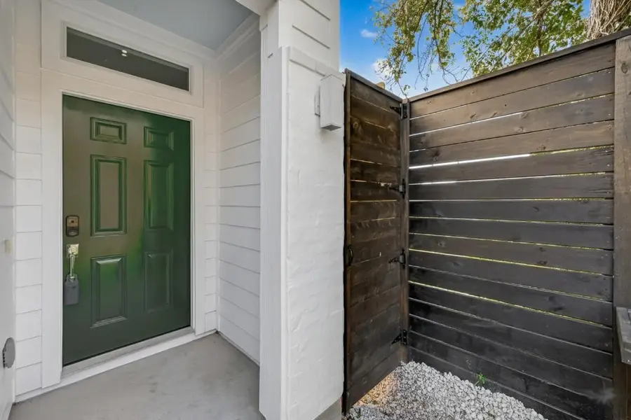 867 Lonnie Lane, Houston, TX 77091 - Image #3