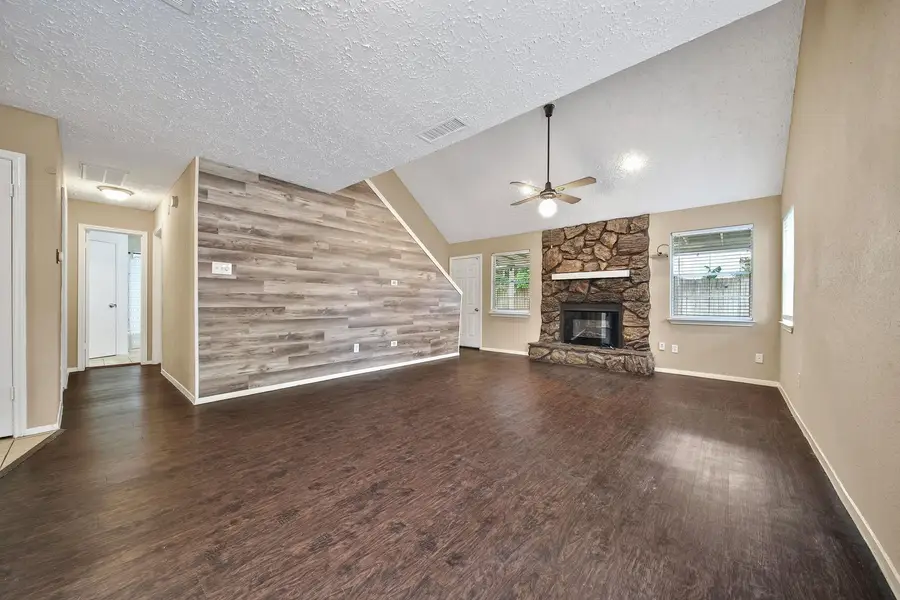 16802 Rippling Mill Drive, Sugar Land, TX 77498 - Image #3