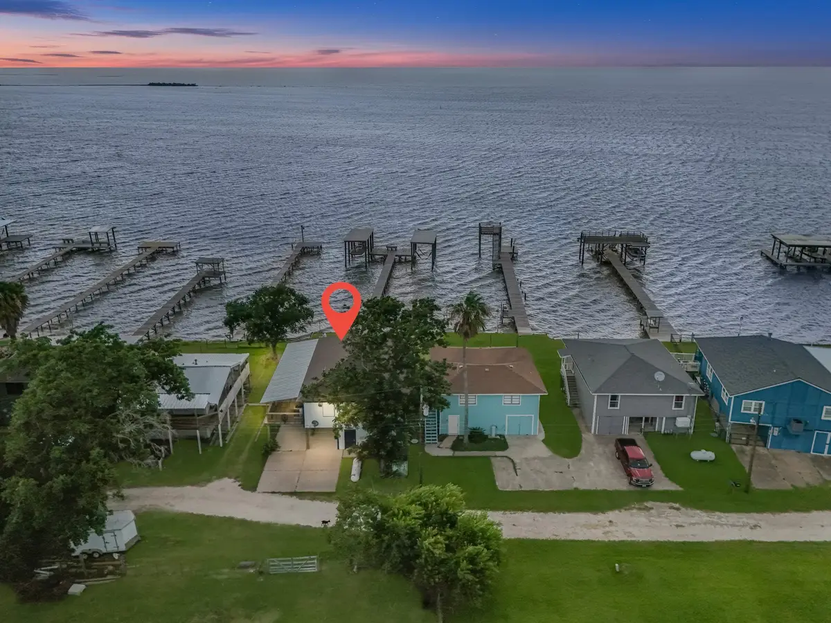211 Captains Road, Anahuac, TX 77514 - Image #1