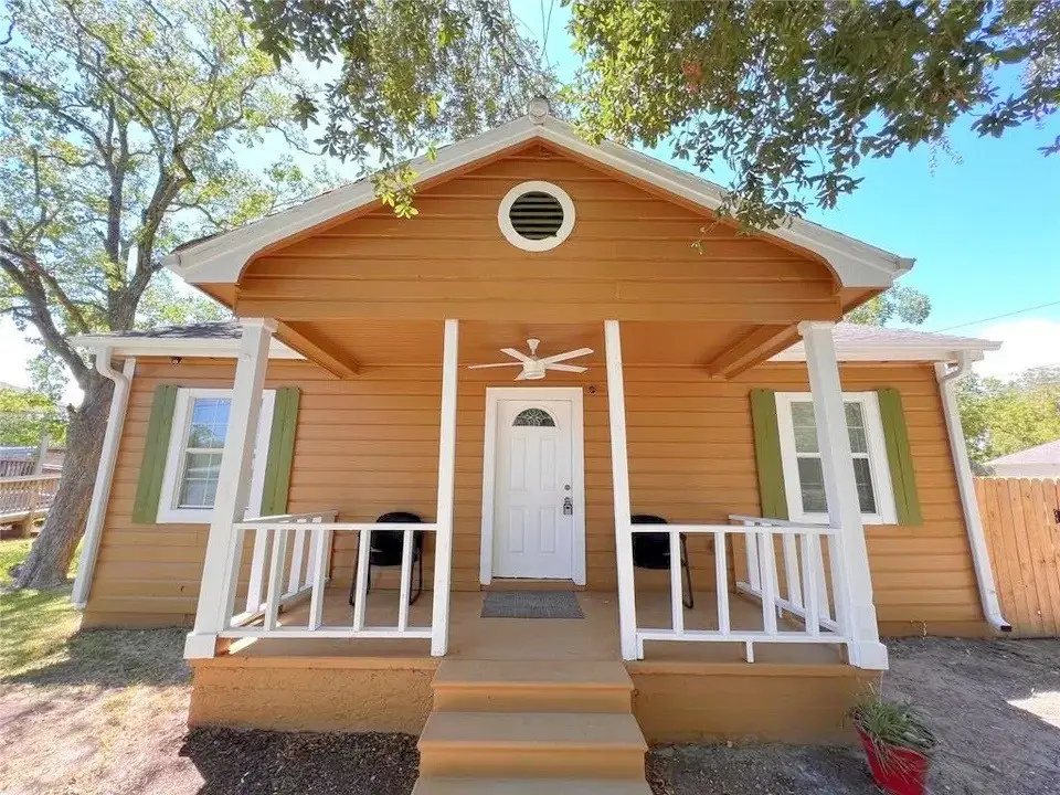 113 N Pecan Drive, Texas City, TX 77591 - #1