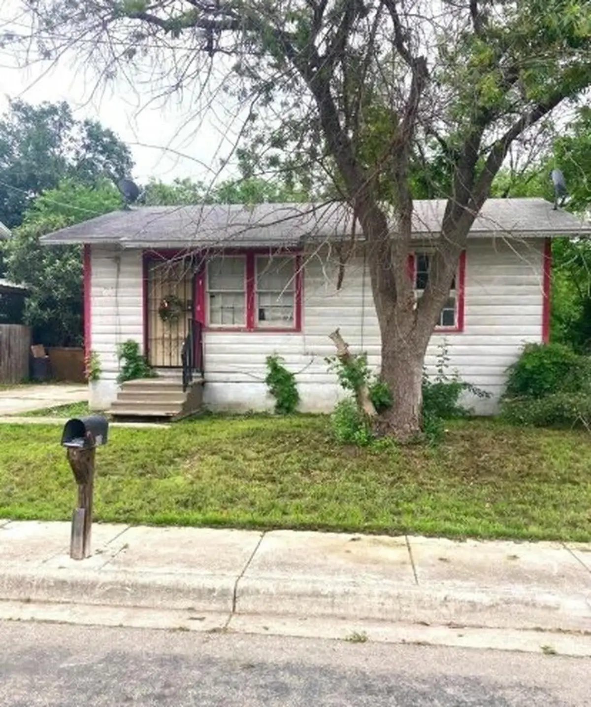 3010 Neptune Street, San Antonio, TX 78226 - #1