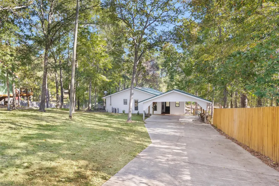 350 Ridgewood Road, Goodrich, TX 77335 - Image #3