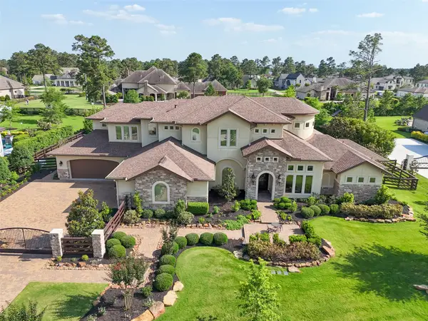 18 Rugged Lark Circle, Tomball, TX 77377