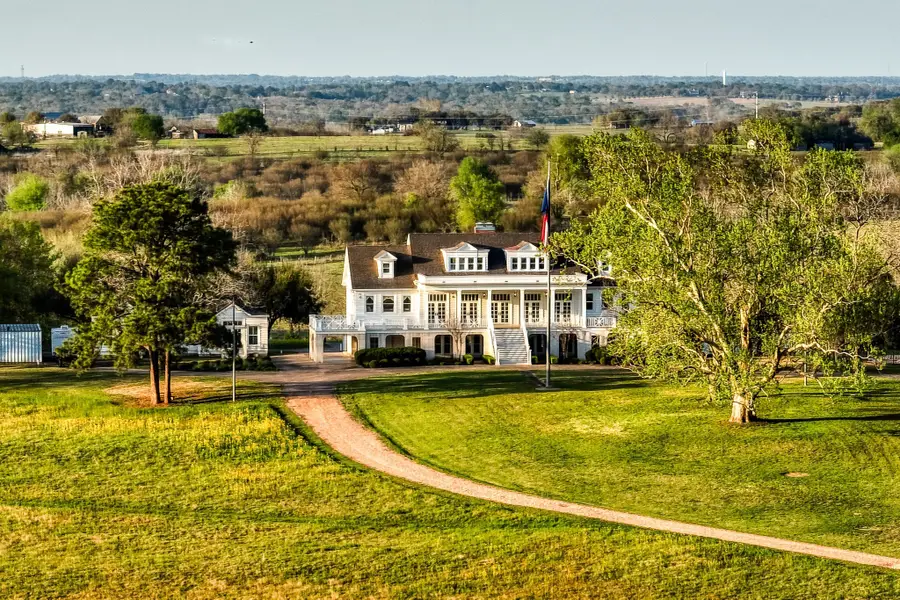 3401 Us Highway 290 E, Brenham, TX 77833 - #3