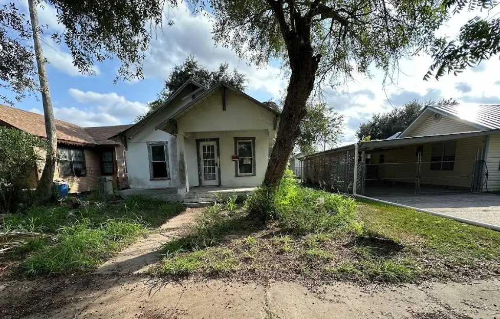 214 E Lee Street, Harlingen, TX 78550 - Image #1