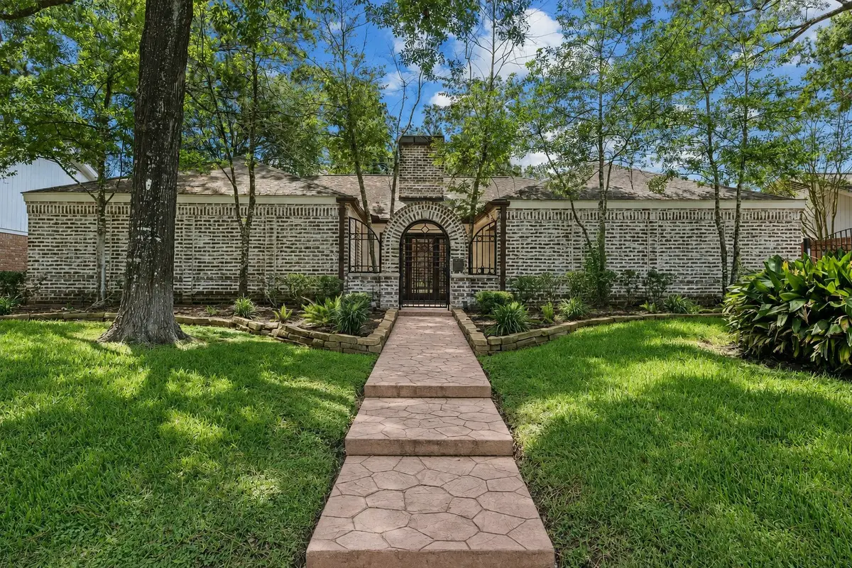 10007 Cedar Creek Drive, Houston, TX 77042 - #1