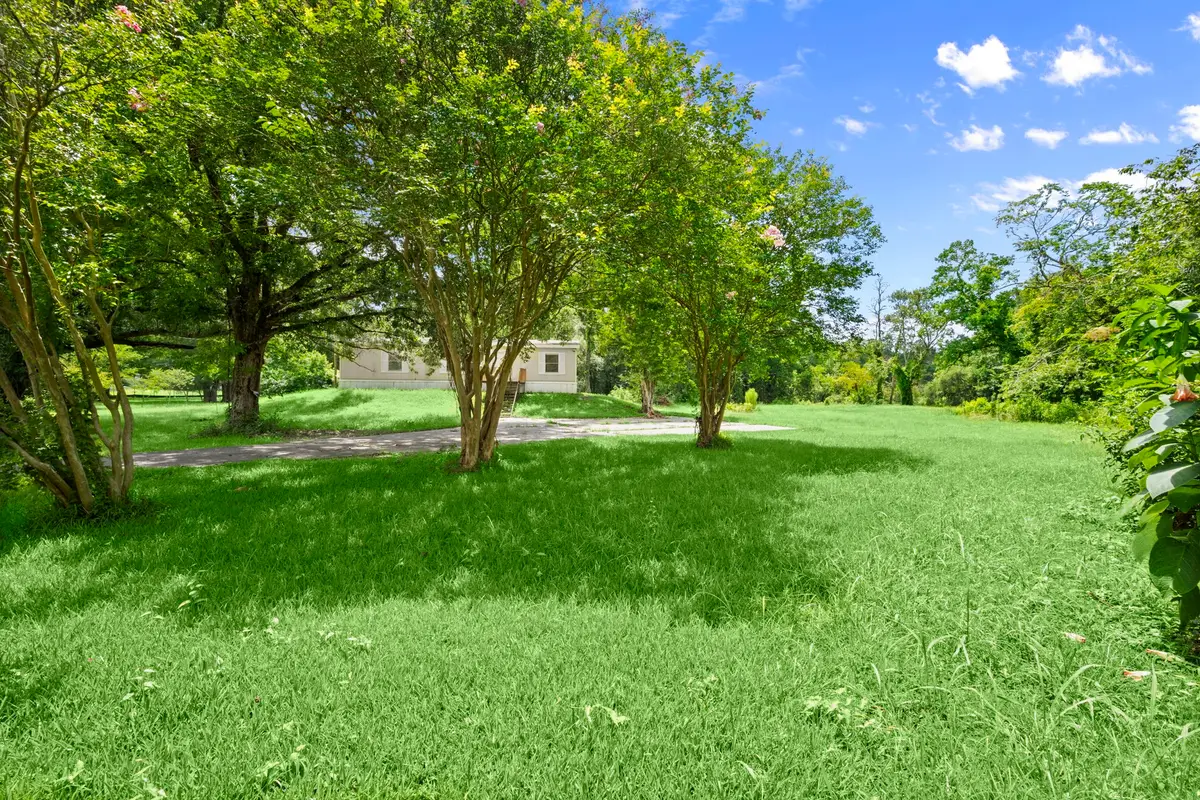 285 County Rd 388, North Cleveland, TX 77328 - Image #1