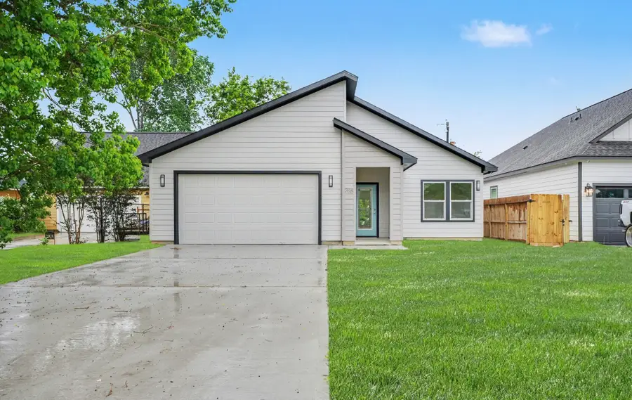 708 S Carroll Street, La Porte, TX 77571 - #3