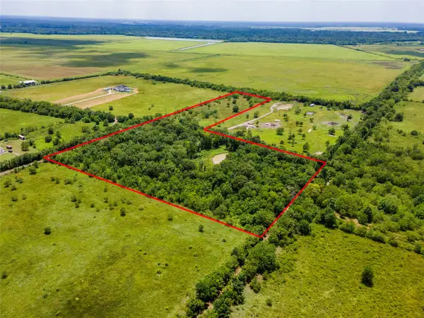800 Private Road 60406, Dayton, TX 77535