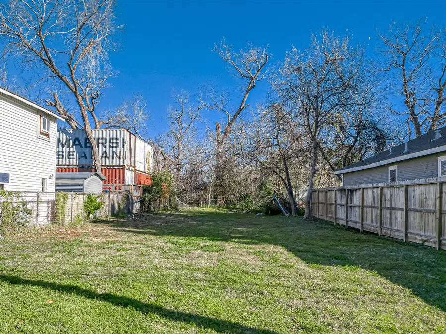 2407 Alabama Street, Houston, TX 77004 - Image #2