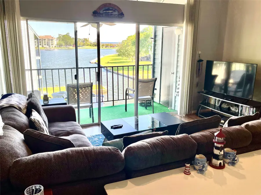 12500 Melville Drive Drive #B313, Montgomery, TX 77356 - #2