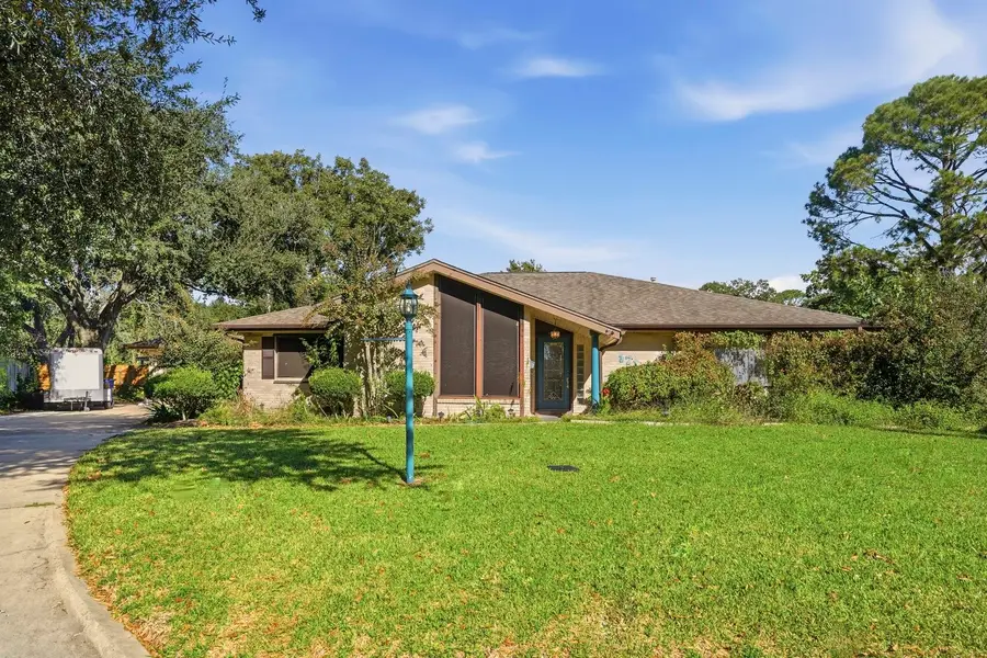 1718 Fairhill Circle, Texas City, TX 77591 - Image #2