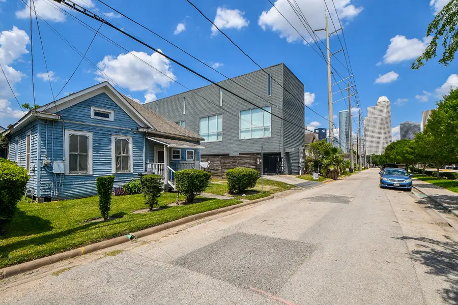 1318 Cleveland Street, Houston, TX 77019 - Image #2
