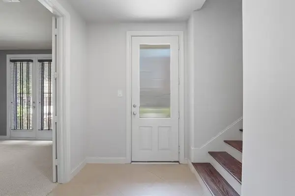 5820 Darling Street, Houston, TX 77007