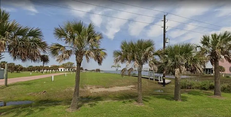 14523 Mckenna Street, Galveston, TX 77554 - Image #3