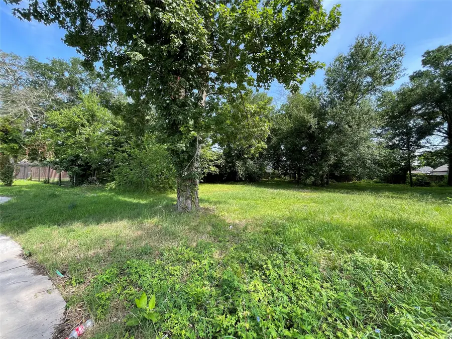 2622 Carmel Street, Houston, TX 77091 - Image #2