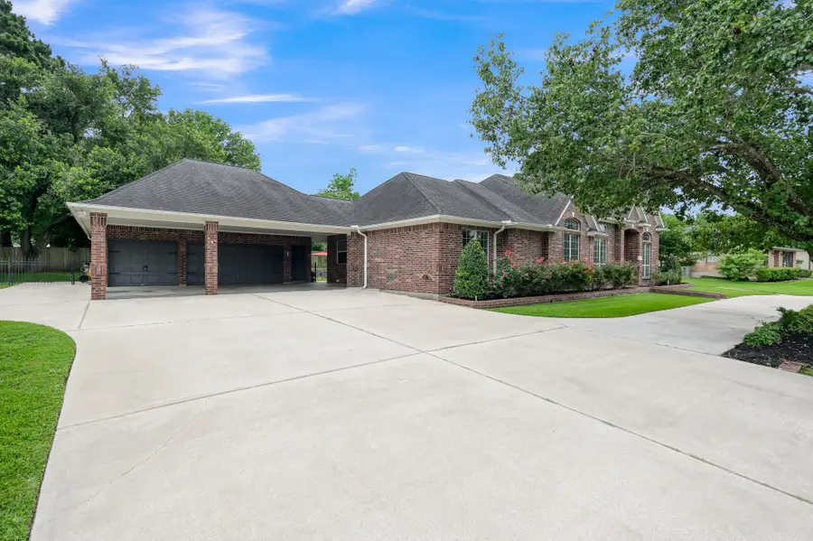 9832 W Shore Drive, Willis, TX 77318 - #2