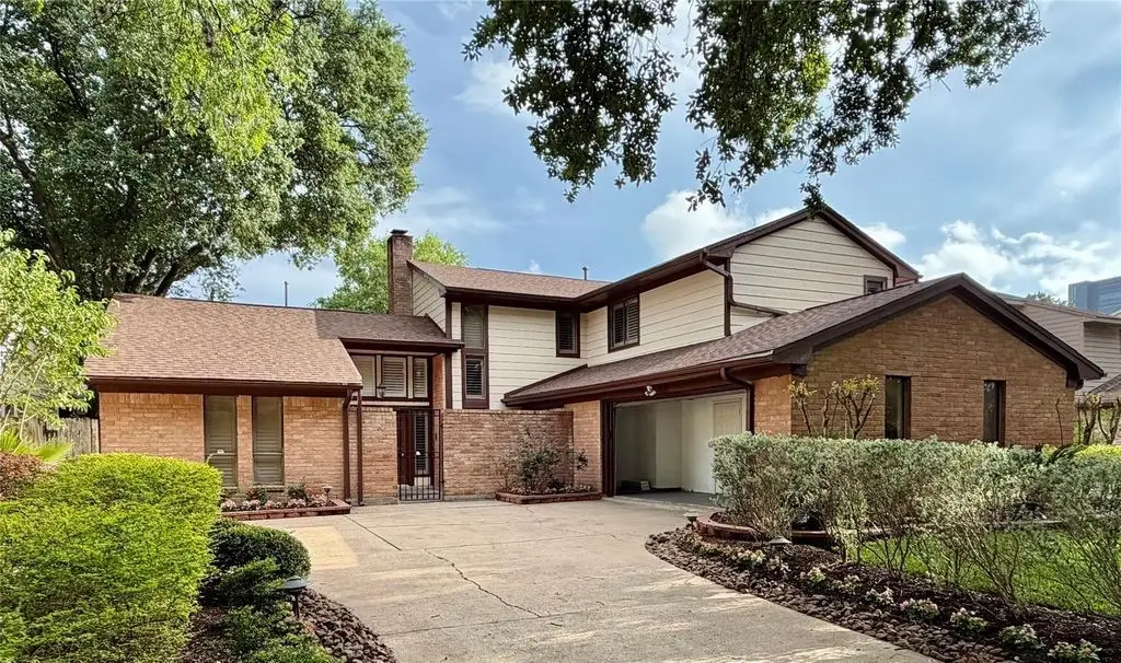 10315 Meadow Lake Lane, Houston, TX 77042 - #1