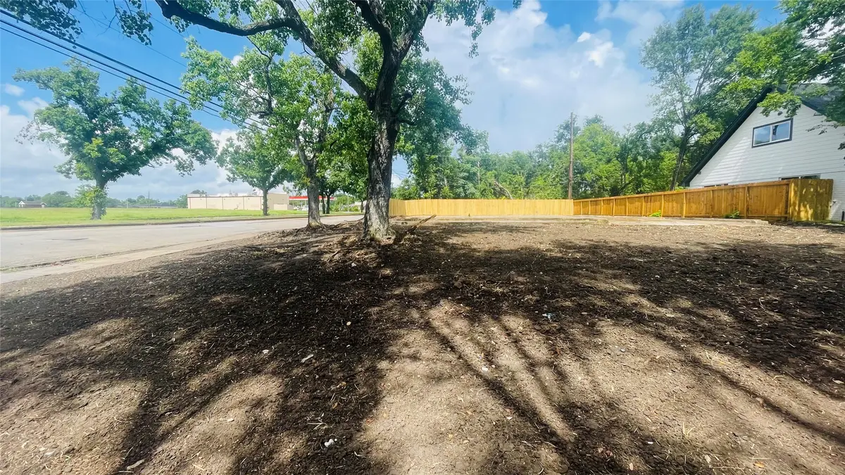 5622 Grace Point Lane, Houston, TX 77048 - Image #1