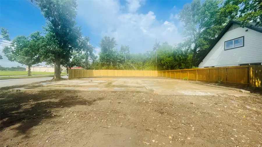 5622 Grace Point Lane, Houston, TX 77048 - Image #2