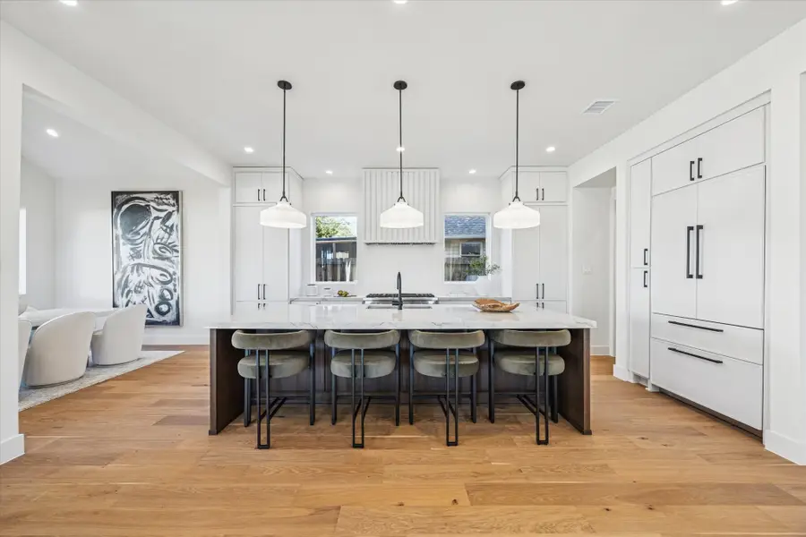 107 E 24th Street, Houston, TX 77008 - Image #2