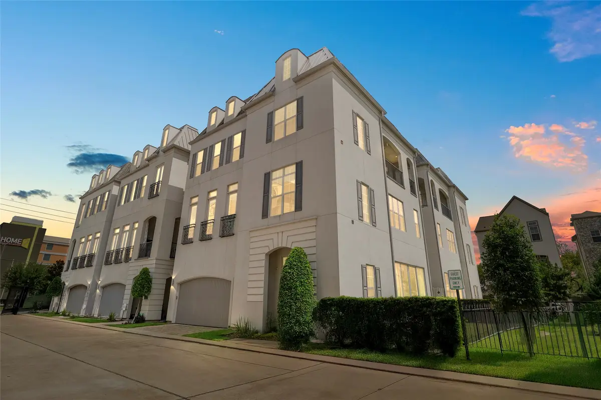 11107 Savannah Oaks Lane, Houston, TX 77043 - Image #1