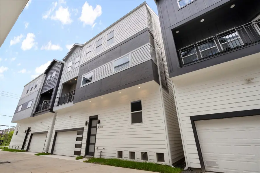 1210 W 17th Street #E, Houston, TX 77008 - #3