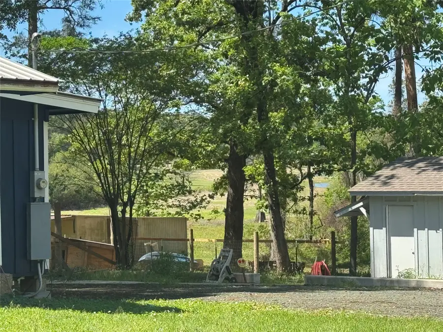 384 County Road 452, Bronson, TX 75930 - #2