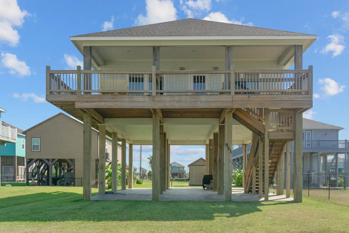 893 West Lane, Crystal Beach, TX 77650 - Image #1