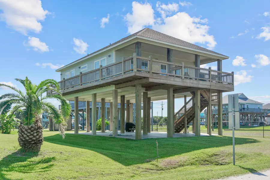 893 West Lane, Crystal Beach, TX 77650 - Image #3