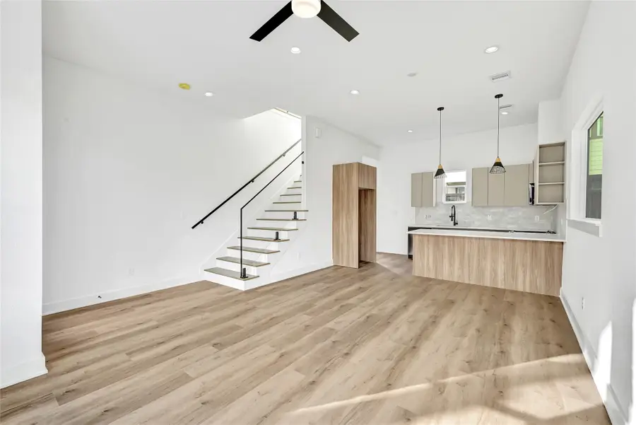 2595 Paul Quinn Street, Houston, TX 77091 - Image #2