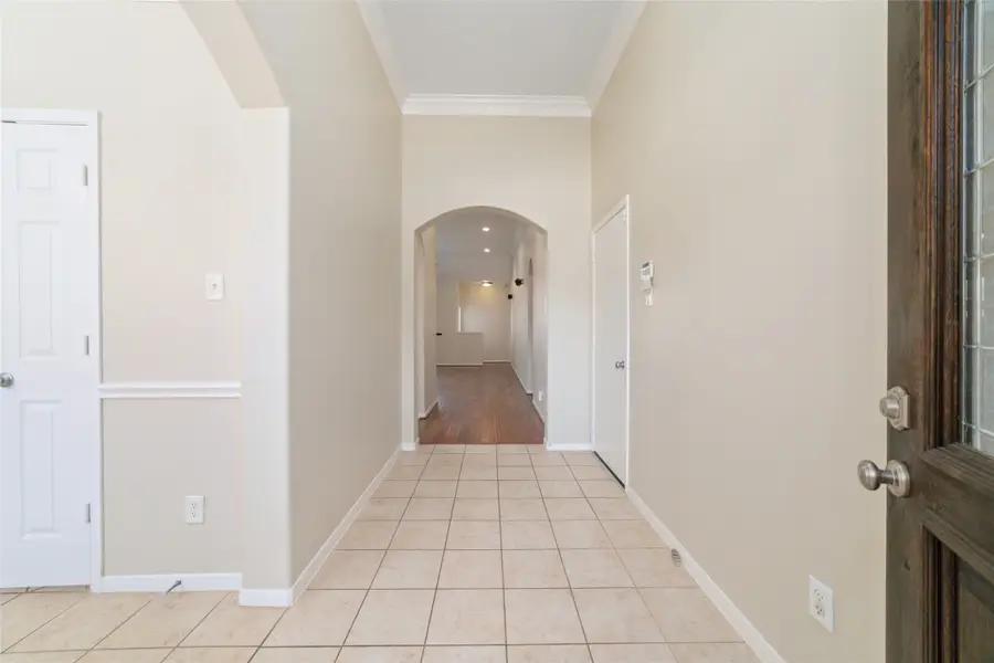 8923 Willow Wind Ln, Houston, TX 77083 - Image #3
