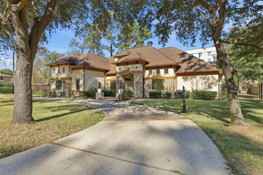 9120 Kenilworth Street, Houston, TX 77024 - Image #2