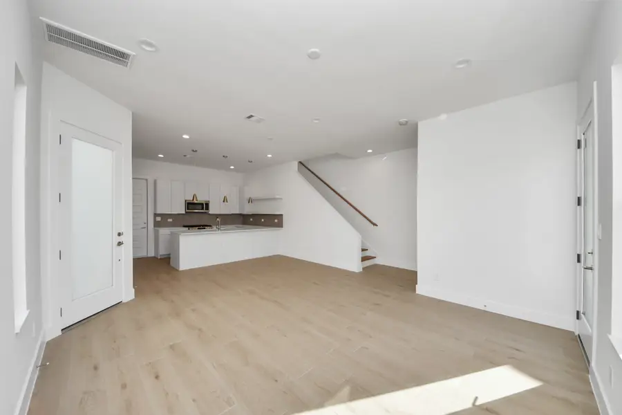 2205 Diagonal Lane, Houston, TX 77051 - Image #3