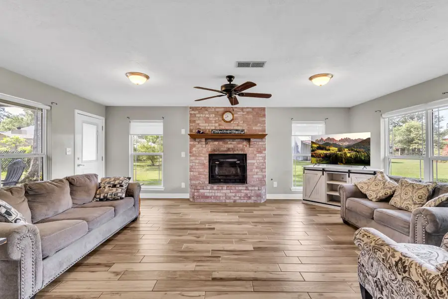 7665 June Street, Orange, TX 77632 - #2