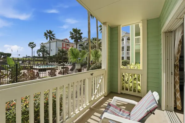 7000 Seawall Boulevard #412, Galveston, TX 77551