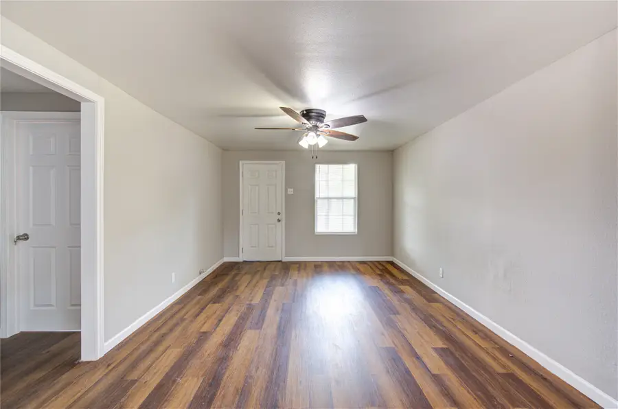 7957 Ritz Street, Houston, TX 77028 - Image #3